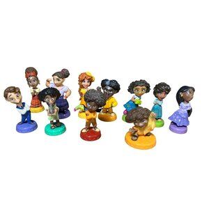 Disney Encanto Miniature Figurines Set Of 11 Collectible Characters